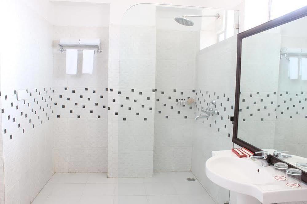 Mewargarh Udaipur By Red Lion S Otel Dış mekan fotoğraf