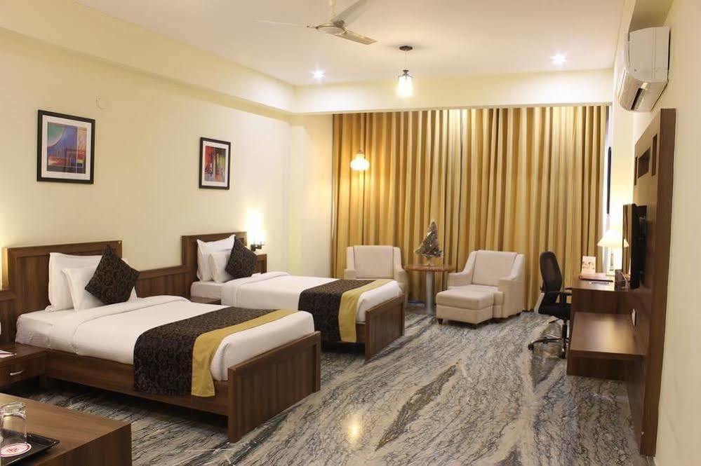 Mewargarh Udaipur By Red Lion S Otel Dış mekan fotoğraf